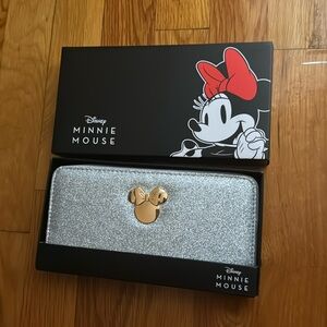 Disney Minnie Mouse Zip Around Wallet